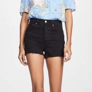 Levi’s Ribcage Shorts